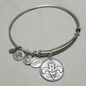 💖 2/$25 Alex and Ani Silver Fleur de Lis Bangle